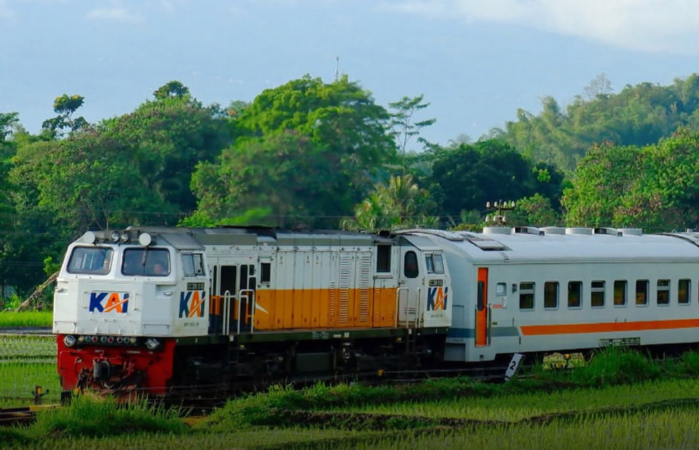 KAI Tingkatkan Kualitas Layanan Kereta Ekonomi: Mudik Lebaran 2025 Semakin Nyaman. foto dok. ig@keretaapikita