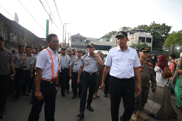 f8d9badc6c41a89f6642c01a8fb5b519