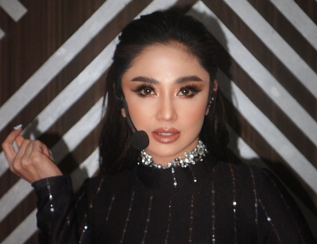 Dewi Perssik