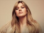 Kelly Clarkson