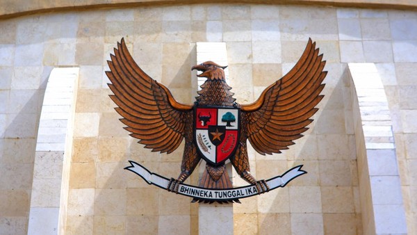 2025-10-15-22-40-46-ilustrasi_memahami_urutan_dan_arti_5_lambang_pancasila_jangan_sampai_tertukar_169