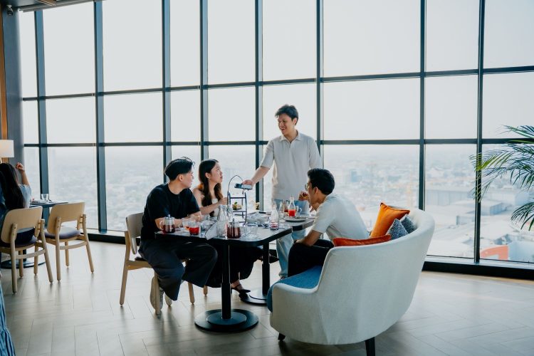 foto dok. harris hotel & convention serpong foto dok. harris hotel & convention serpong